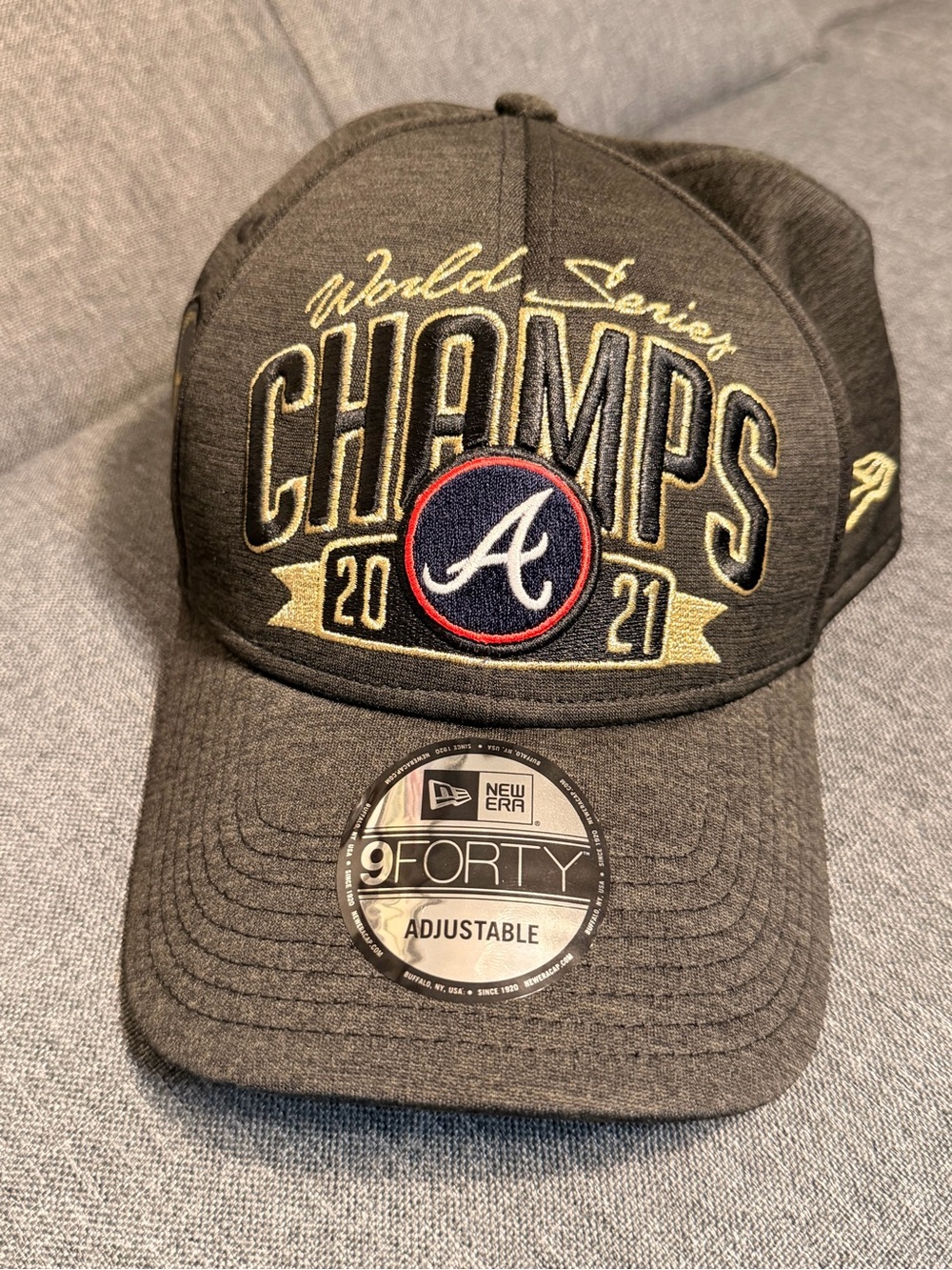 New Era Charcoal Atlanta Braves 'World Series CHAMPS' 9FORTY Cap